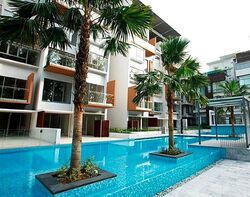 Balcon East (D16), Apartment #379064411